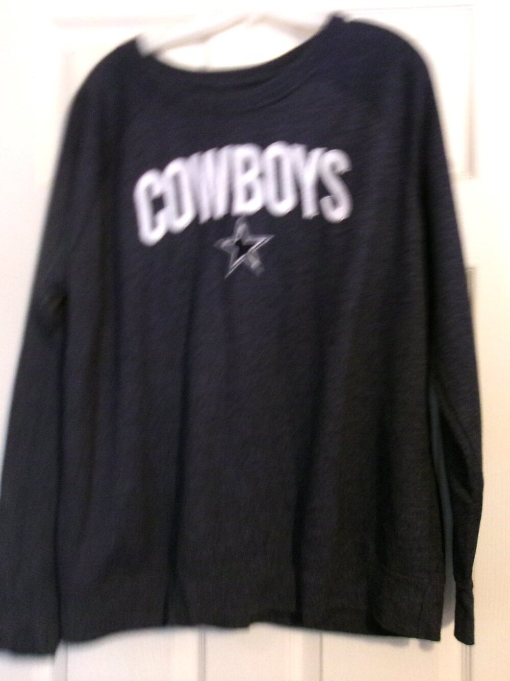 COWBOYS HER STYLE Gray Sweatshirt Like New  Size XL